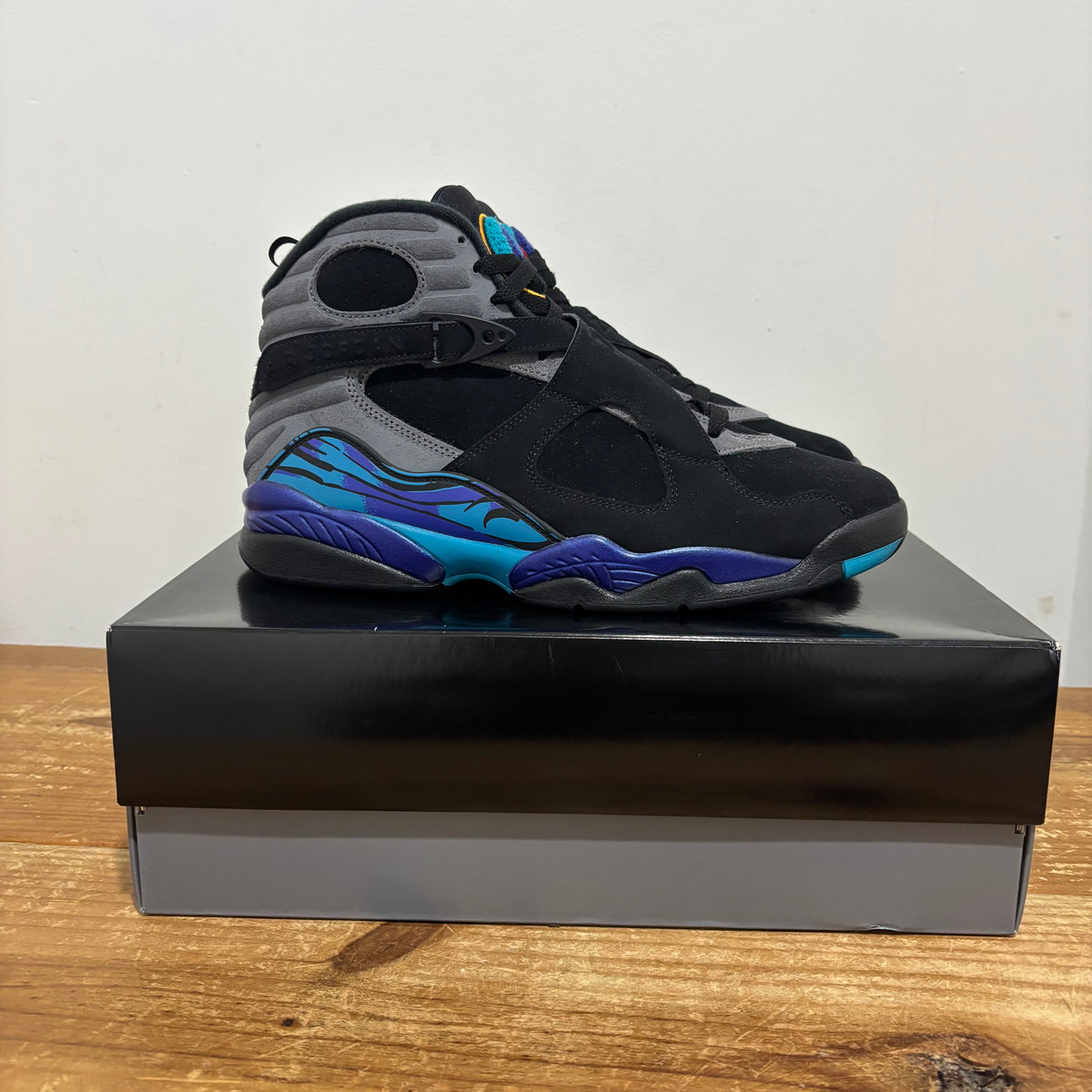 Air Jordan 8 