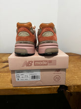 Load image into Gallery viewer, Joe Freshgoods Age Well New Balance | 10M | Preown