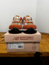 Load image into Gallery viewer, Joe Freshgoods Age Well New Balance | 10M | Preown