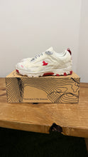 Load image into Gallery viewer, White Sicko x 424 Trail | Size 10 | New