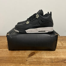 Load image into Gallery viewer, Jordan 4 Retro Oreo 2015 | 7Y | New