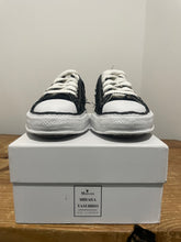 Load image into Gallery viewer, Maison Mihara OG Hank Sneaker (Sz 43)