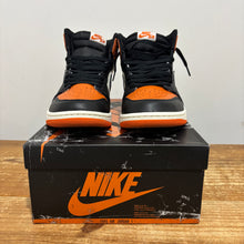 Load image into Gallery viewer, Jordan 1 ‘Shattered Backboards’ | Size 10.5 | Used