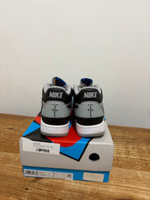 Load image into Gallery viewer, Travis x Mac Attack | Sz 8.5 | Used