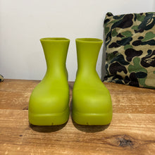 Load image into Gallery viewer, Bottega Puddle Boots | 45  (Sz12) | Worn 1X