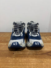 Load image into Gallery viewer, Balenciagia Runners | NO BOX | 10M | Used