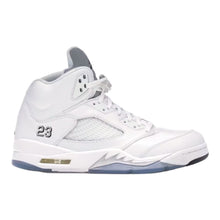 Load image into Gallery viewer, Jordan 5 Metallic White 2015 | 11M | Preown