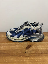 Load image into Gallery viewer, Balenciagia Runners | NO BOX | 10M | Used