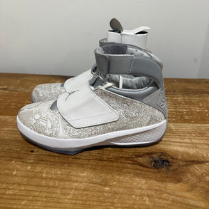 AJ20 “White Laser” |Sz.10 | New