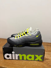 Load image into Gallery viewer, Air Max Neon 95 | VNDS | 13M