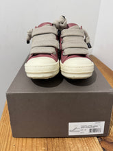 Load image into Gallery viewer, Jumbo Lace Rick Owens | Size 38 | Preown