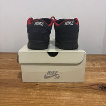 Load image into Gallery viewer, Nike SB Dunk Low ‘Supreme’ | 9.5M | USED