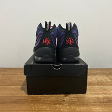 Load image into Gallery viewer, Nike Air Bakin SP “Supreme” | 10.5M | Used