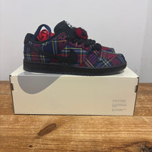 Load image into Gallery viewer, Nike SB Dunk ‘Nardwaur’ | 9M | New