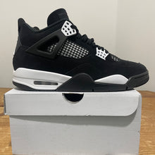 Load image into Gallery viewer, Air Jordan 4 White Thunder (Sz9.5)