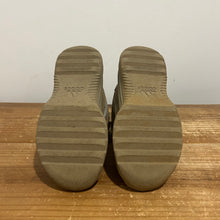 Load image into Gallery viewer, Yeezy Desert Boot | 8.5M | Used