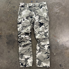 Load image into Gallery viewer, Balenciaga Camo Pants | M | Preown