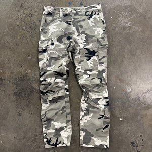 Balenciaga Camo Pants | M | Preown