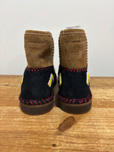 Load image into Gallery viewer, Denim Tears x UGGS | 12M | Used