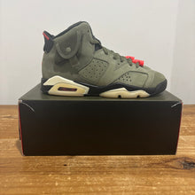 Load image into Gallery viewer, Travis Scott Jordan 6 | 7Y | Used