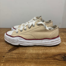 Load image into Gallery viewer, Maison Miharas | 41 | Used