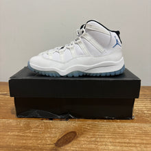 Load image into Gallery viewer, Air Jordan 11 ‘Columbia’ | New | 2Y