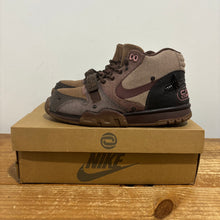 Load image into Gallery viewer, TS x Air Trainer 1 | 8.5M | Worn 1x