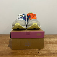 Load image into Gallery viewer, Asics Gel-MC Plus | 9M | Used