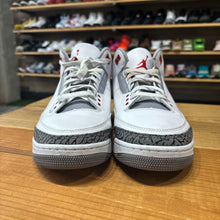 Load image into Gallery viewer, Fire Red AJ3 | 10M | Used