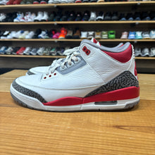 Load image into Gallery viewer, Fire Red AJ3 | 10M | Used