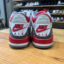 Load image into Gallery viewer, Fire Red AJ3 | 10M | Used